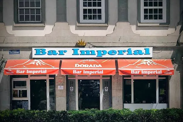 Fachada del Bar Imperial en Santa Cruz de Tenerife, lugar donde se cree que nació el barraquito.