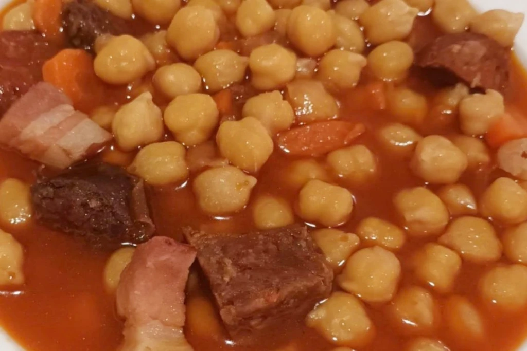 Una garbanzada canaria se puede comer como un enyesque